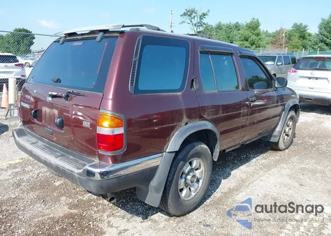1997 Nissan Pathfinder Le/Se/Xe z USA, uszkodzony, nr VIN JN8AR05Y1VW159739
